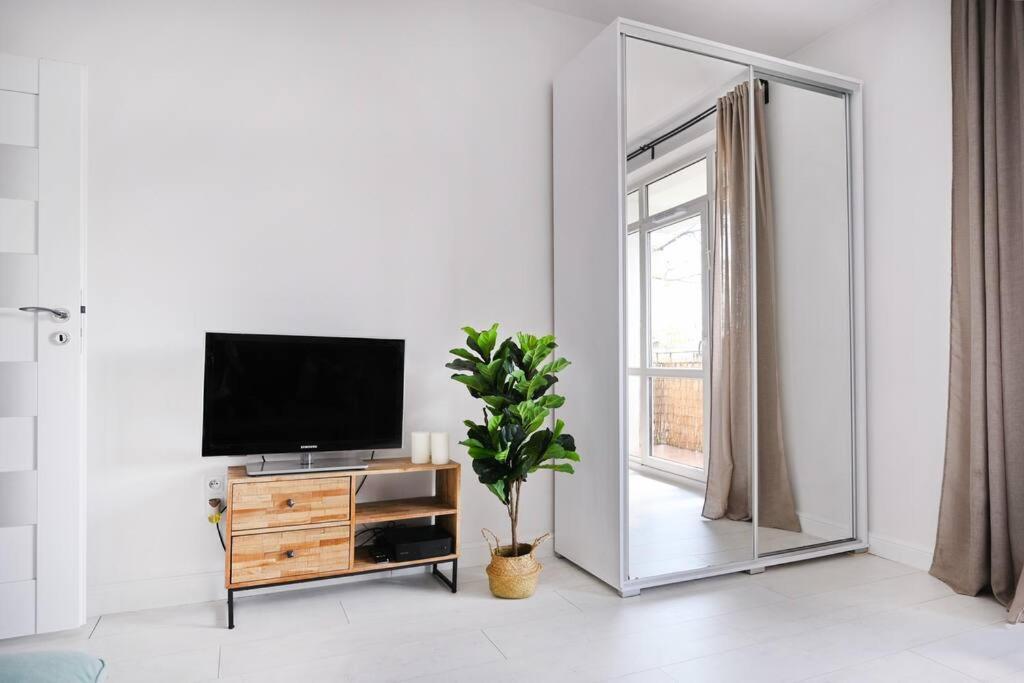 Apartament Saska Kepa -Ul. Francuska 2' Min Warszawa Zewnętrze zdjęcie